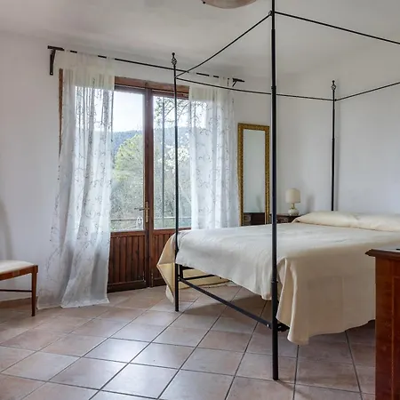 Podere Le Lune With Pool, Villa